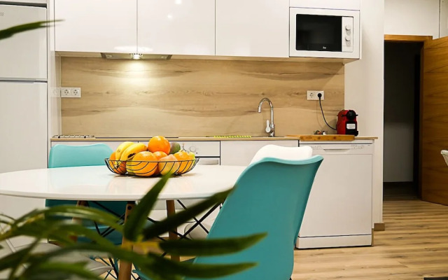 Apartamentos Antares S.L.