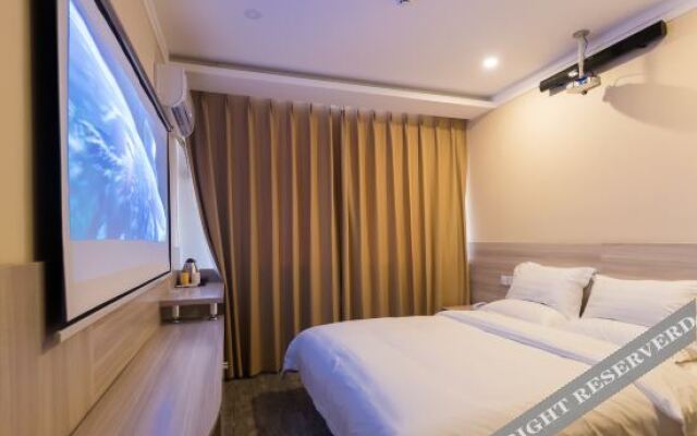 Huahai Art Hotel