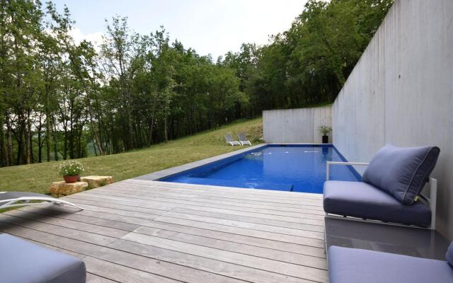 Luxurious Holiday Home in Boissières