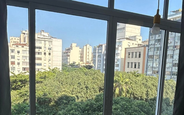 Apartamento a 200m da praia de Copacabana