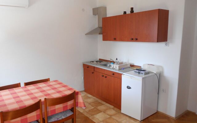 Apartment Kate - free private parking: A2Kada Novi Vinodolski, Riviera Crikvenica