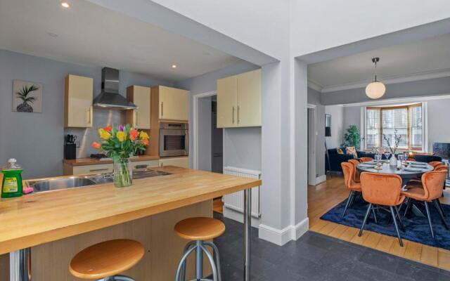 The Townhouse By My Getaways Free Parking