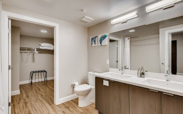 Pacific Beach Luxury Suites by Barsala