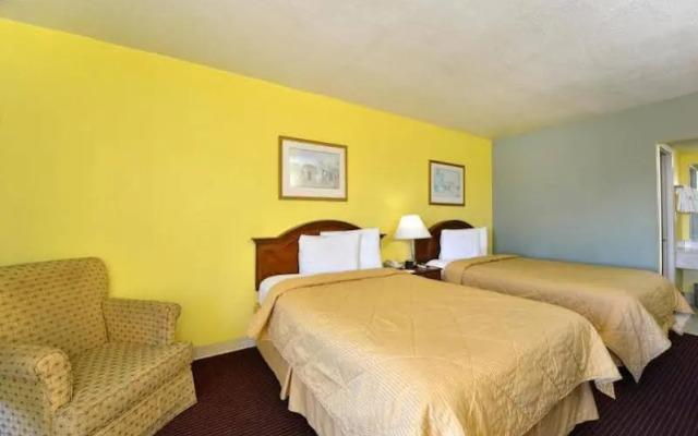 Econo Lodge Space Center