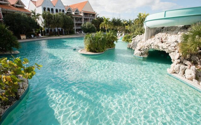 Flamingo Bay Hotel & Marina at Taino Beach