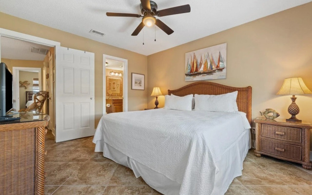 Lei Lani Condominium 208