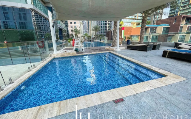 LUX Lavish Suite with Full Marina View 4