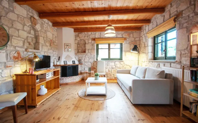 Valory s Stone House