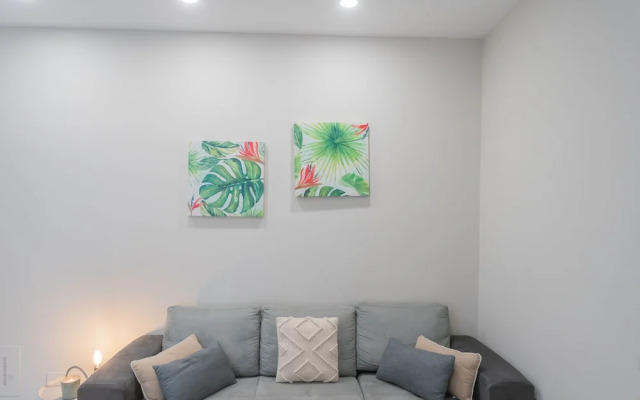 Zezio 44 in Como With 2 Bedrooms and 1 Bathrooms