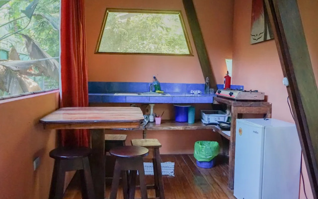 Flutterby House