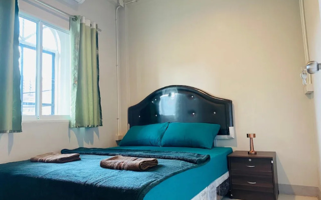 Lemon Tree Khaosan Hostel