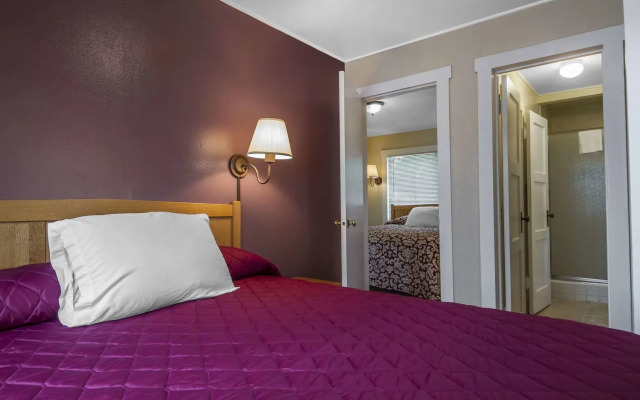 Skylark Shores Resort