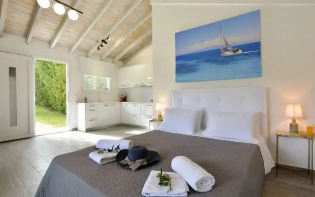 Villa Noulia With 4 Bedrooms and 2 Bathrooms