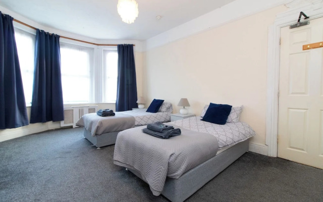 Thornbury Guest House Room