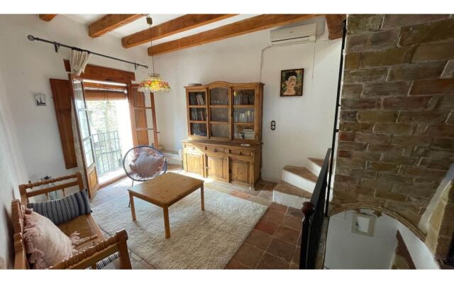 Casa Cervera Del Maestre