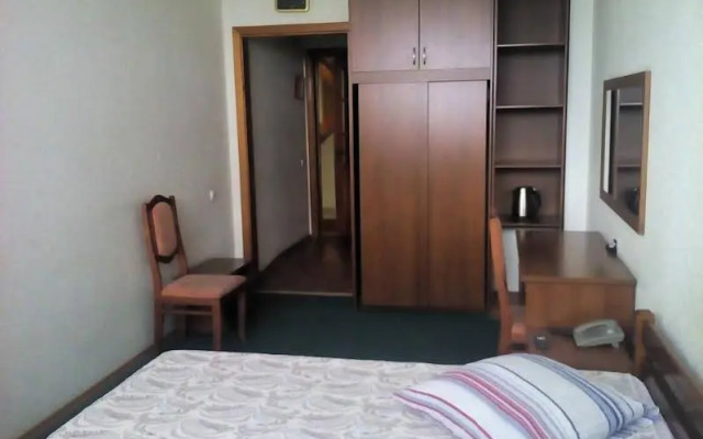 Naberezhnaya Hotel