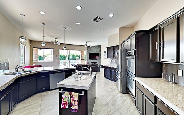 74141 Palm Desert - 4 Br Home