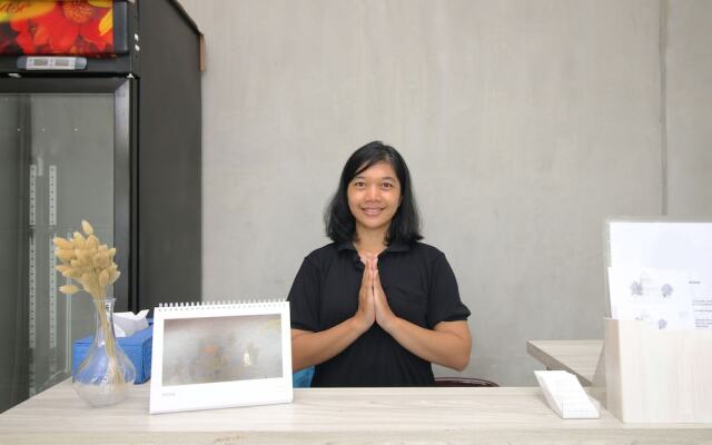 Airy Tegalsari Teuku Umar 21 Surabaya