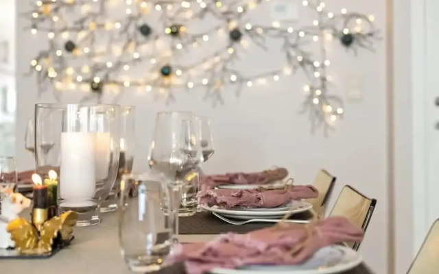 Spacious House With 3 Terraces