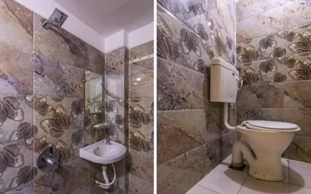 Oyo 28582 Sanjar Guest House