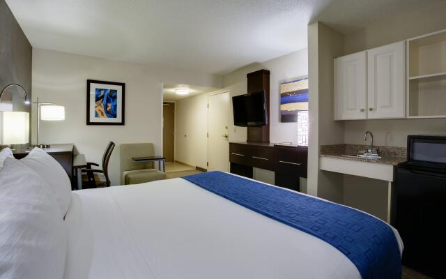 Holiday Inn Express Hotel & Suites Meadowlands Area, an IHG Hotel