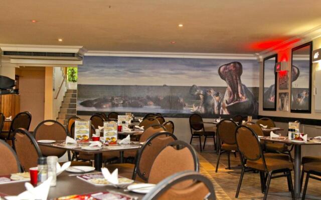 Elephant Lake Hotel