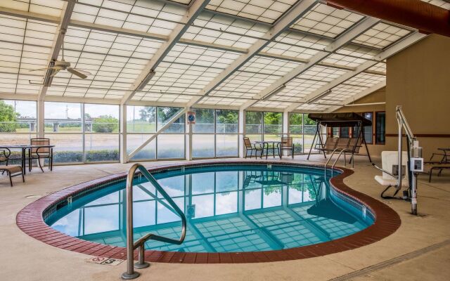 The Marco Hotel Lake Charles