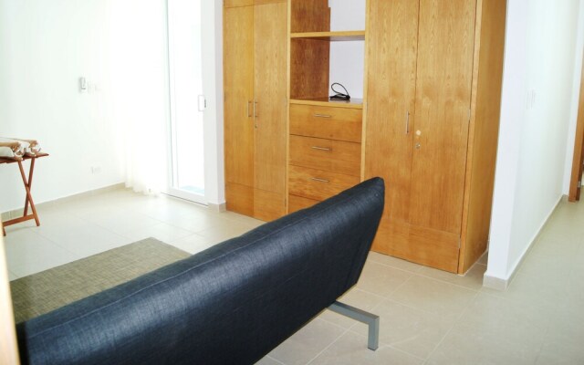 Luxury 3BR Condo HZ by TA