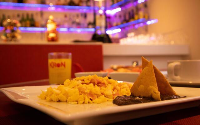 Love Hotel Kron