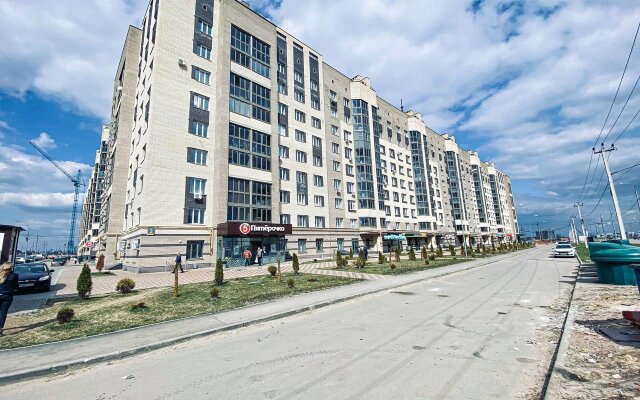 Apartments on 1st Shkolny proezd 3