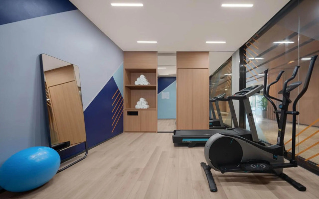 Holiday Inn Express Shanghai Pujiang by IHG