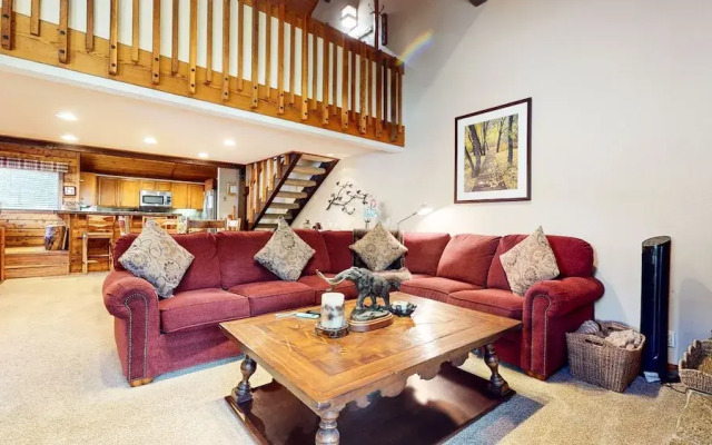 Snowcreek I #47 4 Bedroom Condo