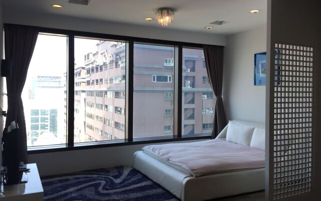 85 Night View Inn