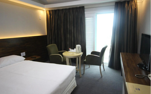 Ocean View Hotel