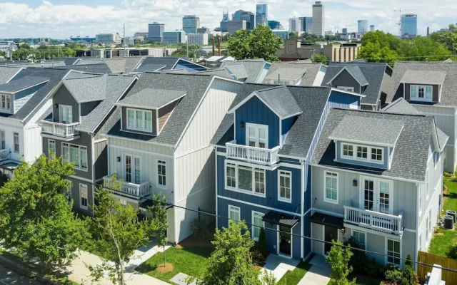 Stylish Retreat Near Germantown