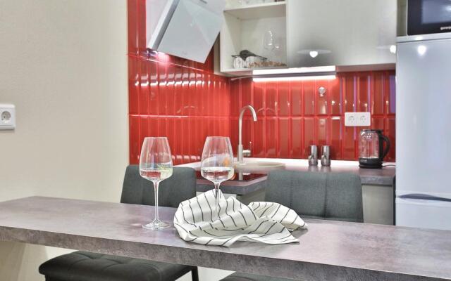 Room2day on Tipanova Street