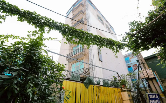 Huong Quynh Hotel