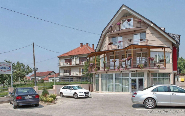 Hotel Novella Uno