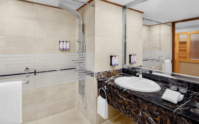 Mövenpick Hotel Karachi