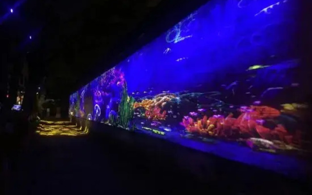 Tongli Cloud House Quadrangle Designer Cinema Hotel