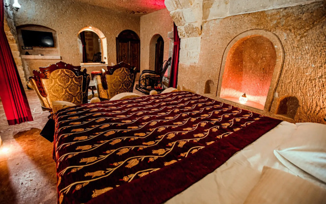 Oread Cave Suites