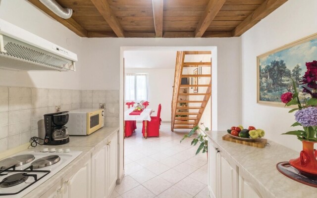Stunning Home in Pula With 2 Bedrooms and Wifi
