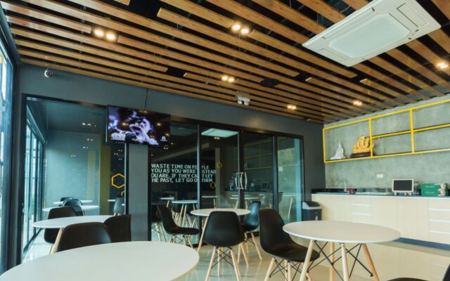 Seven Bee Boutique Hotel