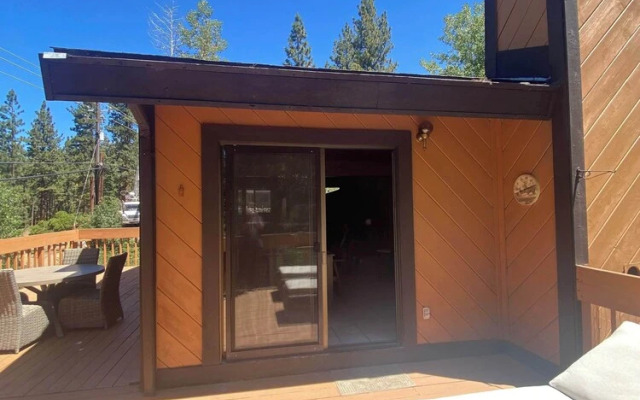 Tahoe Forest Chalet 3BR House w/ Mountain Views