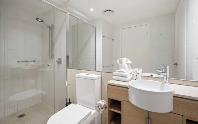 Avani 906 Central Broadbeach