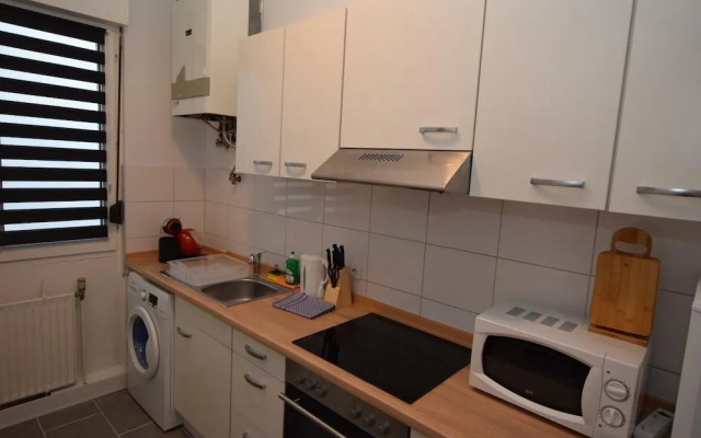 AB Apartment 82