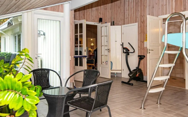 8 Person Holiday Home in Oksbol