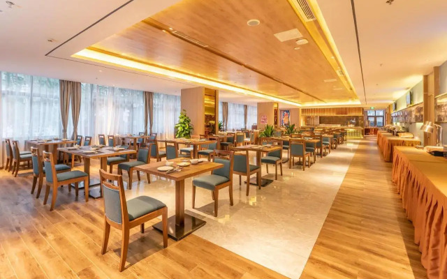 Jiuzhaigou Hotel - Chengdu