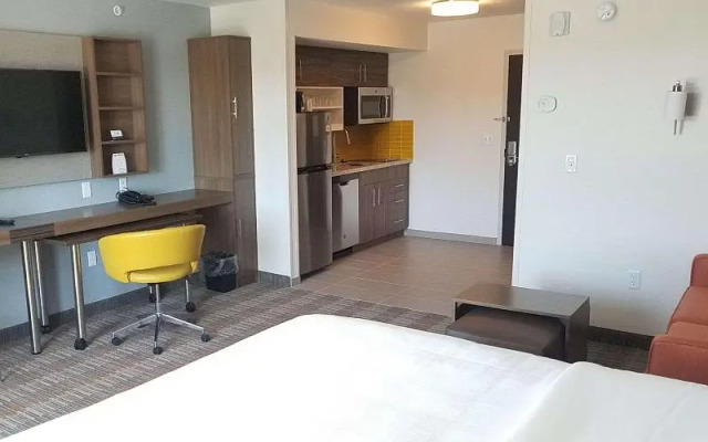 MainStay Suites