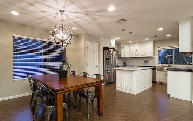 Soaking Up the Sun 3BR by Casago